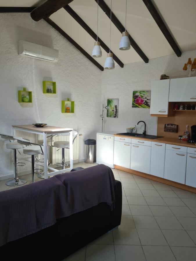 Maisonnette A La Campagne San-Gavino-di-Carbini Exterior foto